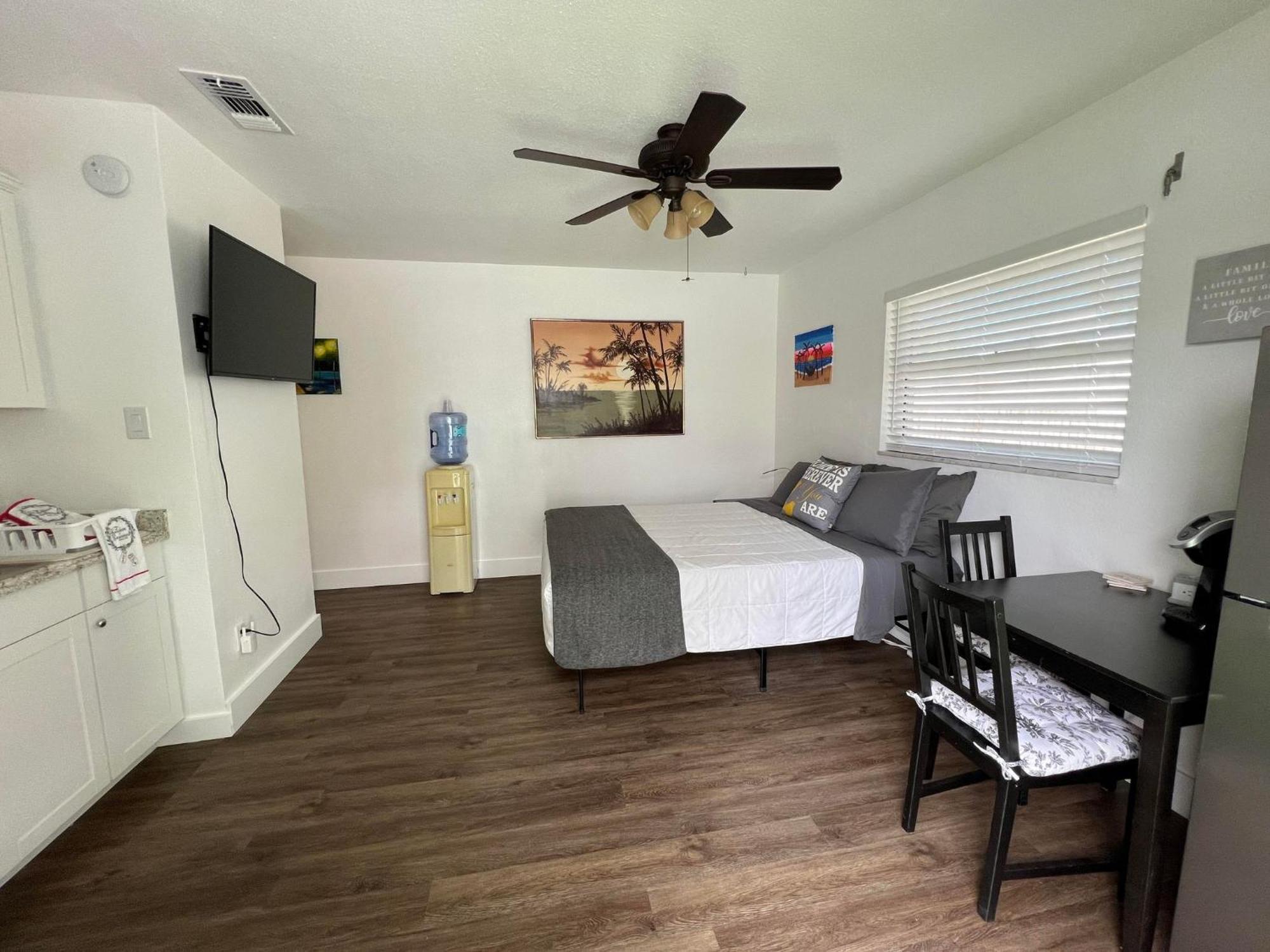 Cozy Private Studio W/Own Yard - 3Mi From Beach Seminole Dış mekan fotoğraf